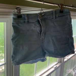 Light washed shorts